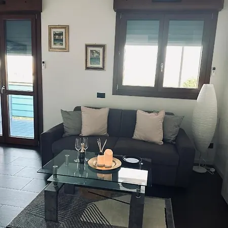 Sweet Rho Fiera Apartment *