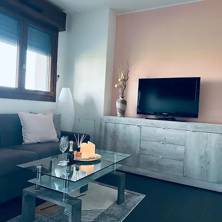 Sweet Rho Fiera Apartament Pero